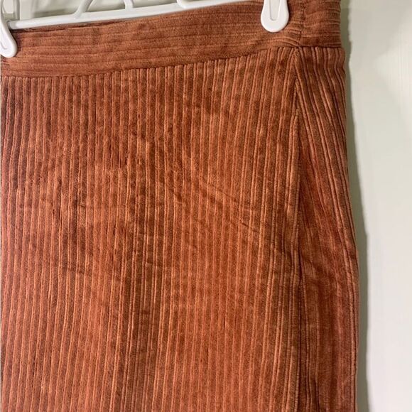 Double Zero Small Burnt‎ Orange Corduroy Mini Skirt - Picture 2 of 4